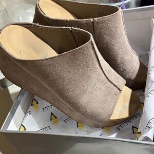 Volatile Blush Suede Wedge Mule